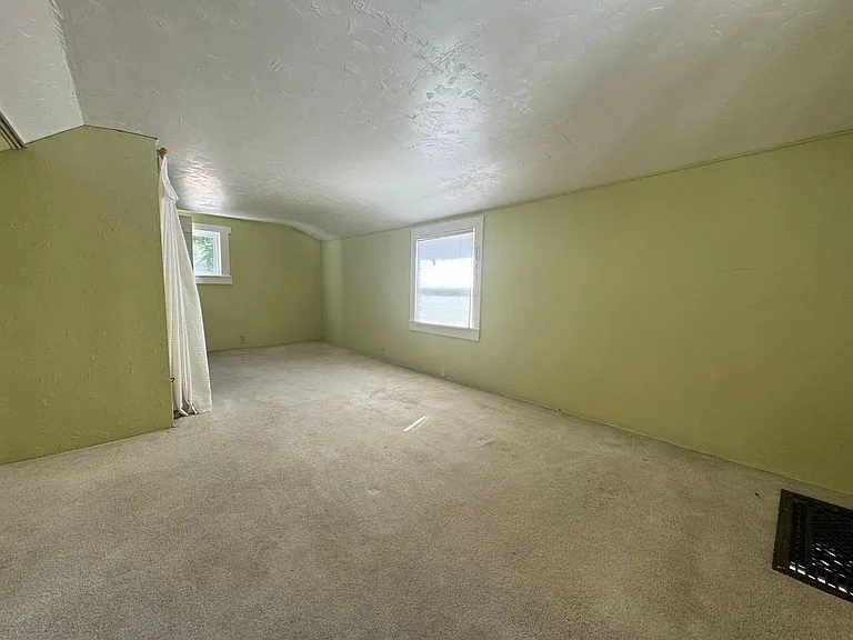 133 Stover Rd — Photo 30