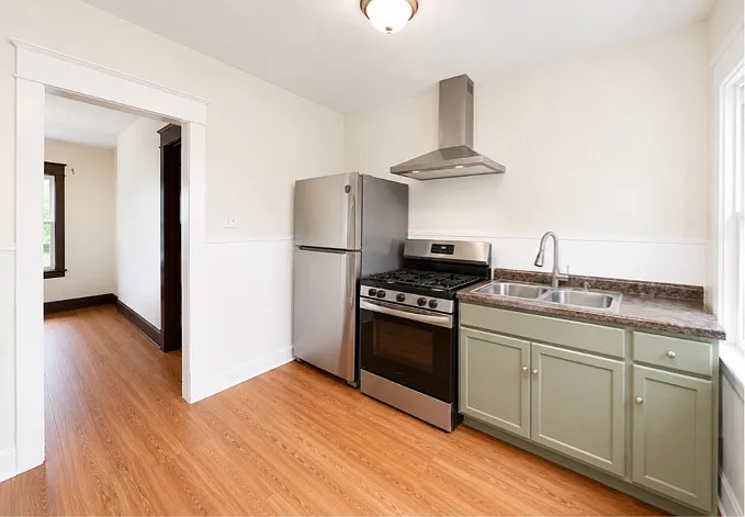 99 Custer St #1 — Photo 8