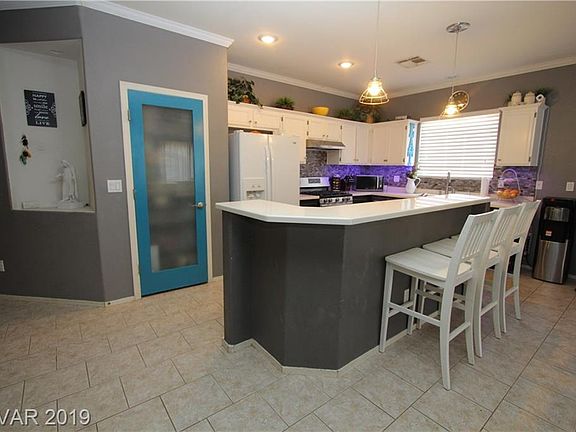 2nd image of 4704 Vincent Hill Ct