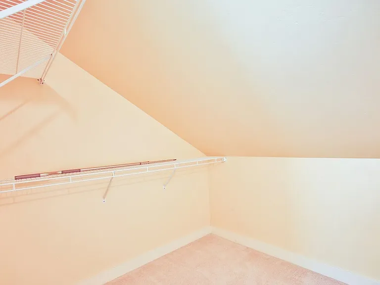 1086 Village Loop — Photo 17