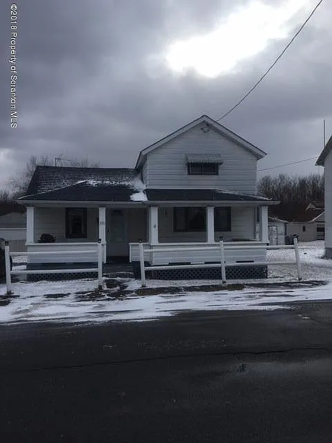 330 Hudson St photo 1