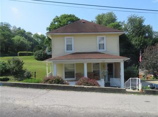 17 Elm St, Burgettstown, PA