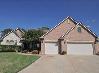 17116 Holly Burn Cir, Edmond, OK 73012