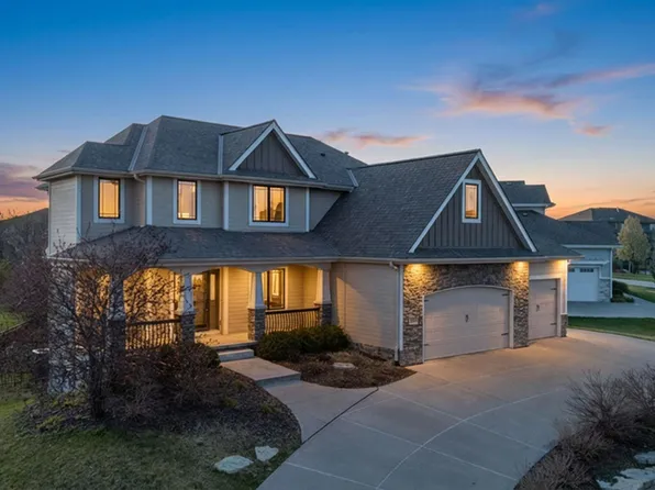 1730 S 220th Ave, Elkhorn, NE 68022