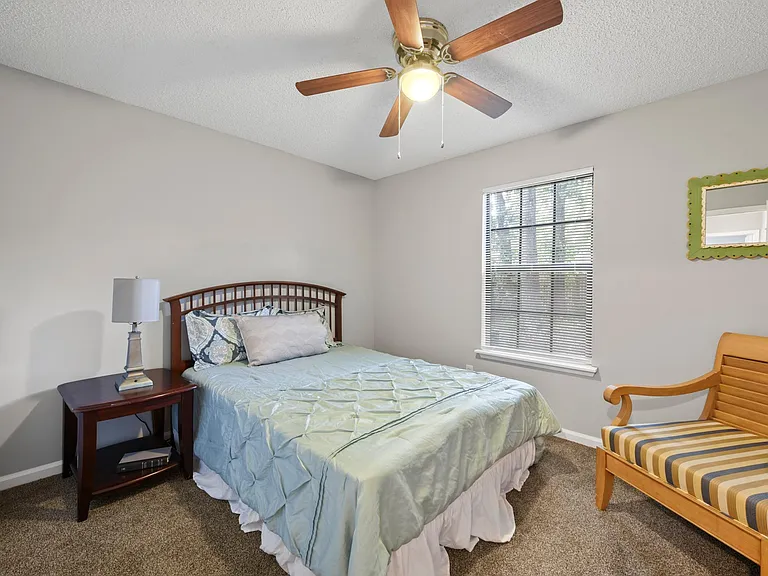 11530 Sweetwater Oaks Dr W — Photo 16