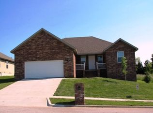 2620 W Colton, Ozark, MO 65721