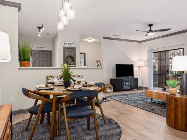 1700 Lakeshore Rdg #2304