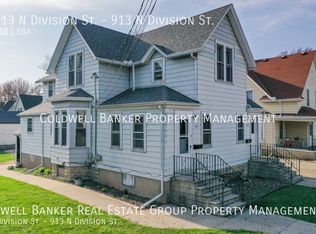 913 N Division St, Appleton, WI 54911