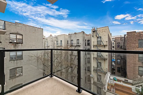 Rented by REAL New York | media 4