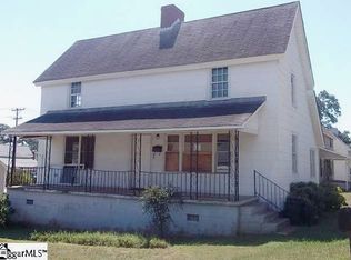 42 Square St, Pelzer, SC 29669