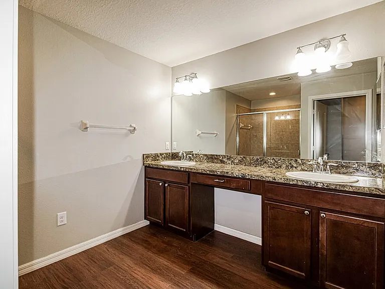 18408 Waydale Loop — Photo 9