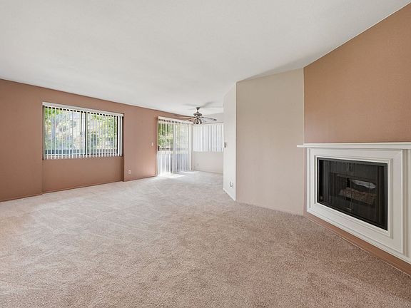 4th image of 26842 Claudette St Unit 201