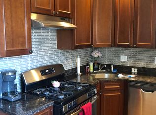 3323 N Lakewood Ave APT 2, Chicago, IL 60657