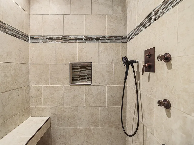 3127 Creekview Ln — Photo 39