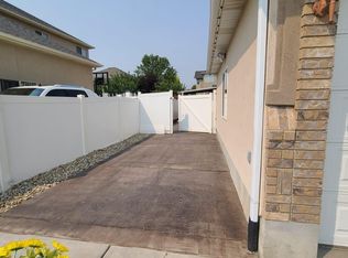 10236 S Alder Grove Way, South Jordan, UT 84009