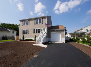 225 Lorillard Ave, Union Beach, NJ 07735