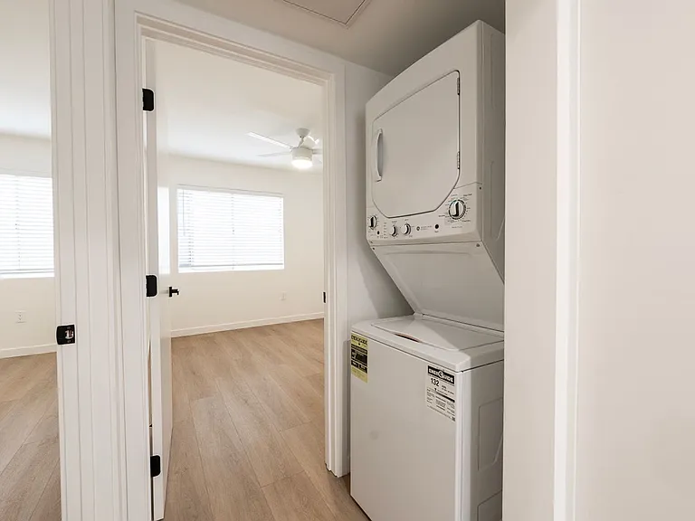 611 N Occidental Blvd — Photo 20