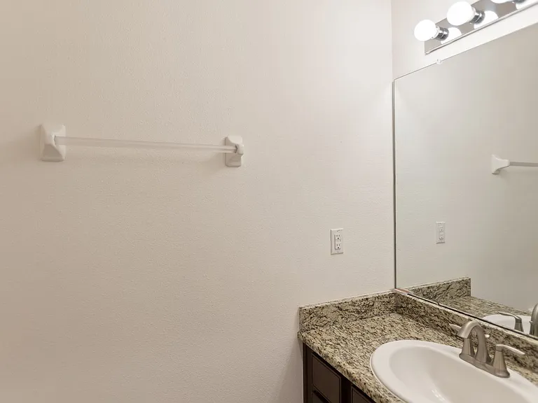 3840 Silverlake Way — Photo 9