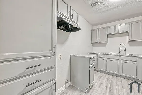 5962 Willow Glen Dr — Photo 5