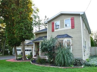 185 Hogan Rd, Fairport, NY 14450