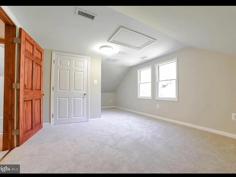 upstairs bedroom 2