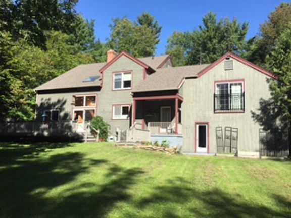 2nd image of 14 Beacon Hill Dr