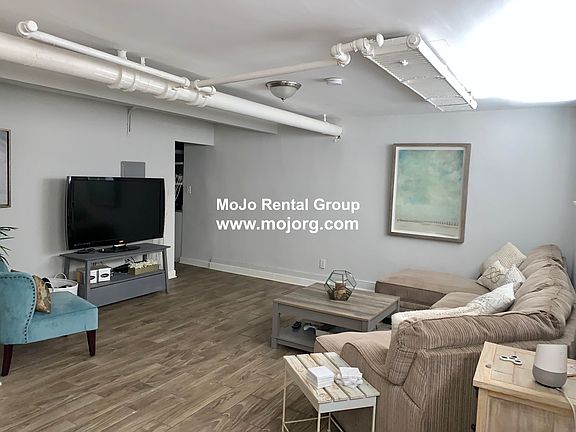 4th image of 2457-2459 W Wilson Ave