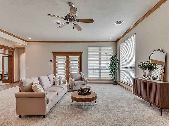 5th image of 6209 Edendale Dr