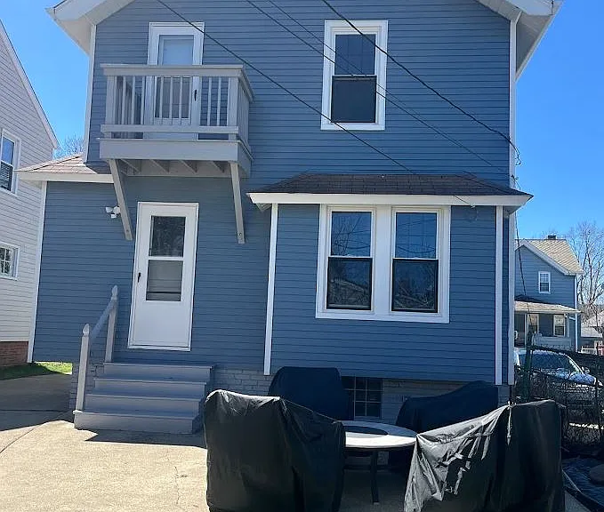 1435 Gridley St — Photo 10