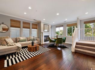 142 Azalea Dr, Mountain View, CA 94041