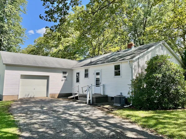 3468 W 42nd St, Erie, PA 16506