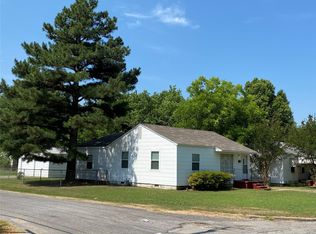 2035 Monta Ave, Muskogee, OK 74403