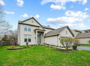 9 Lilac Ct, Bolingbrook, IL 60490