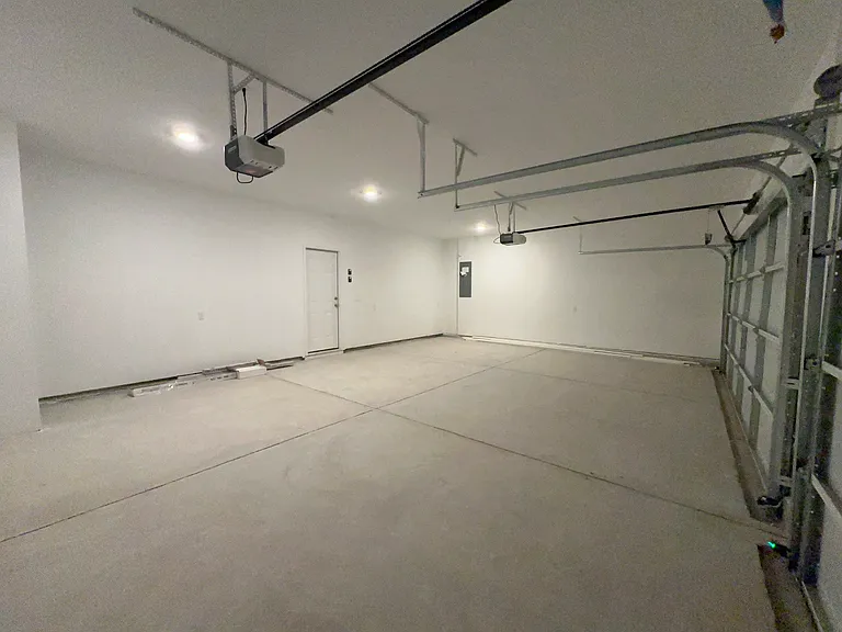 10811 Upland Dr — Photo 33