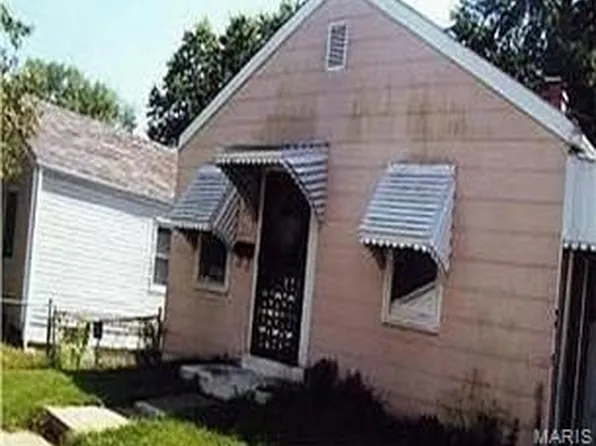 882 Gustav Ave, Saint Louis, MO 63147