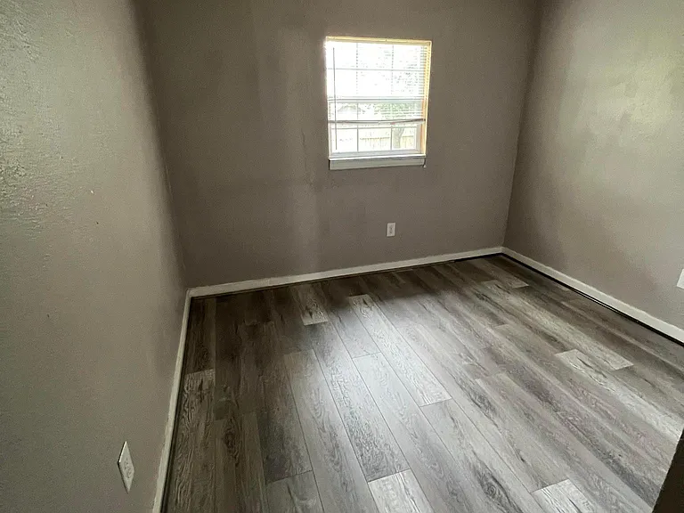 209 Stonecreek Dr — Photo 8