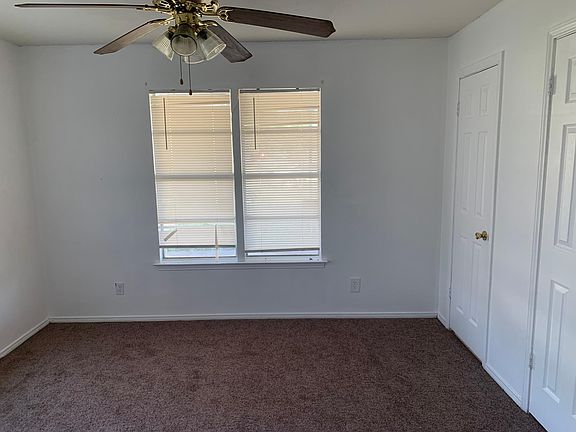 5th image of 4021 Oaklawn St