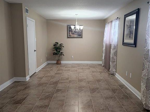 3rd image of 2110 Comet St