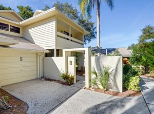 104 Colony South Dr, Tarpon Springs, FL 34689