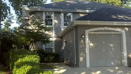 1st image of 822 E Willow Point Pl