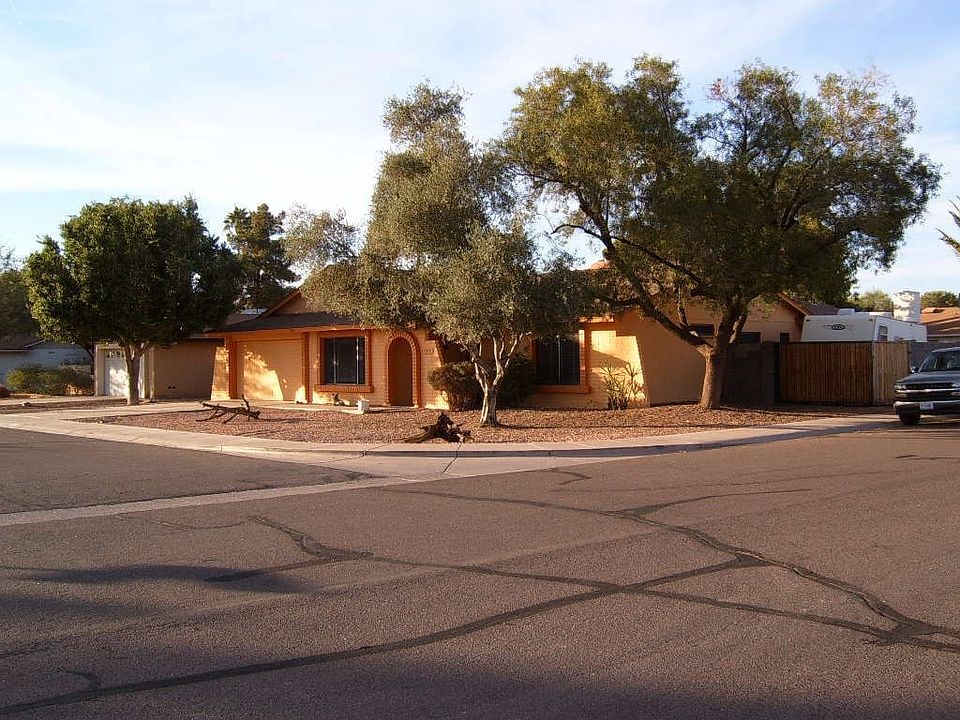1st image of 1978 E Vinedo Ln