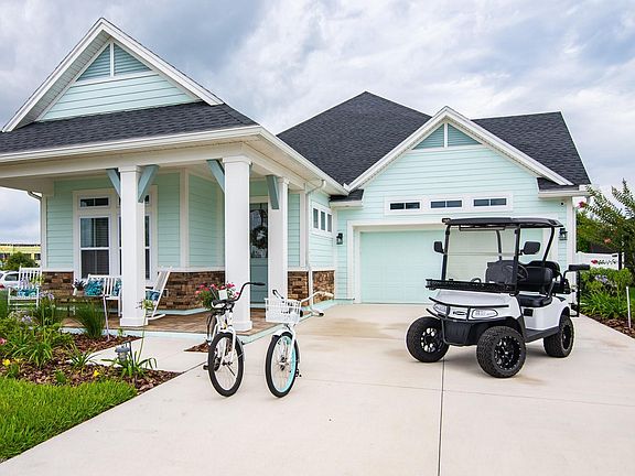 3rd image of 360 Treasure Harbor Dr
