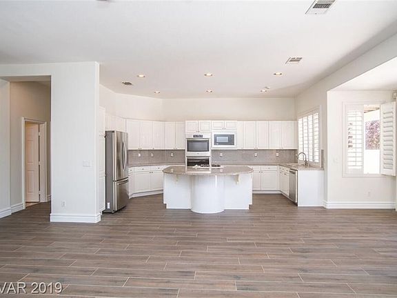 4th image of 9571 Malasana Ct