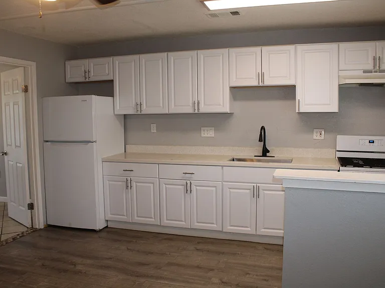 53 Alturas Ave #B — Photo 13