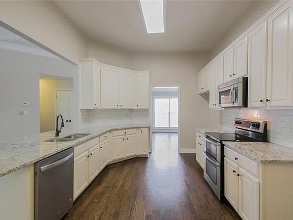 2nd image of 2068 Wildcat Cliffs Ln