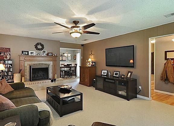 3rd image of 2724 Parkhaven Dr