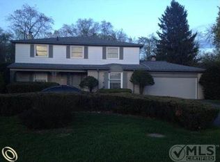 32500 Olde Franklin Dr, Farmington Hills, MI