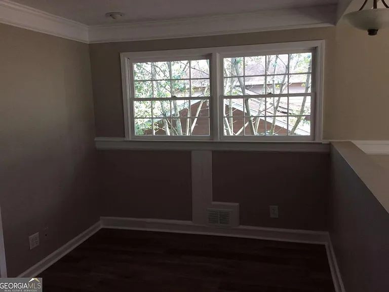 80 Homestead Pl — Photo 4