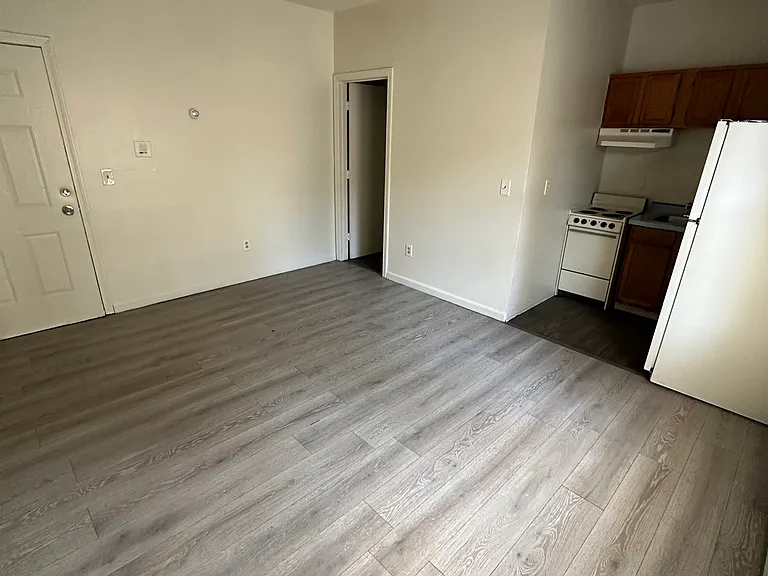 174 Ashley St #3A — Photo 10