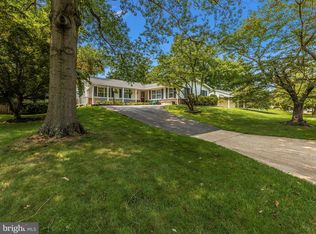 11320 Rambling Rd, Gaithersburg, MD 20879